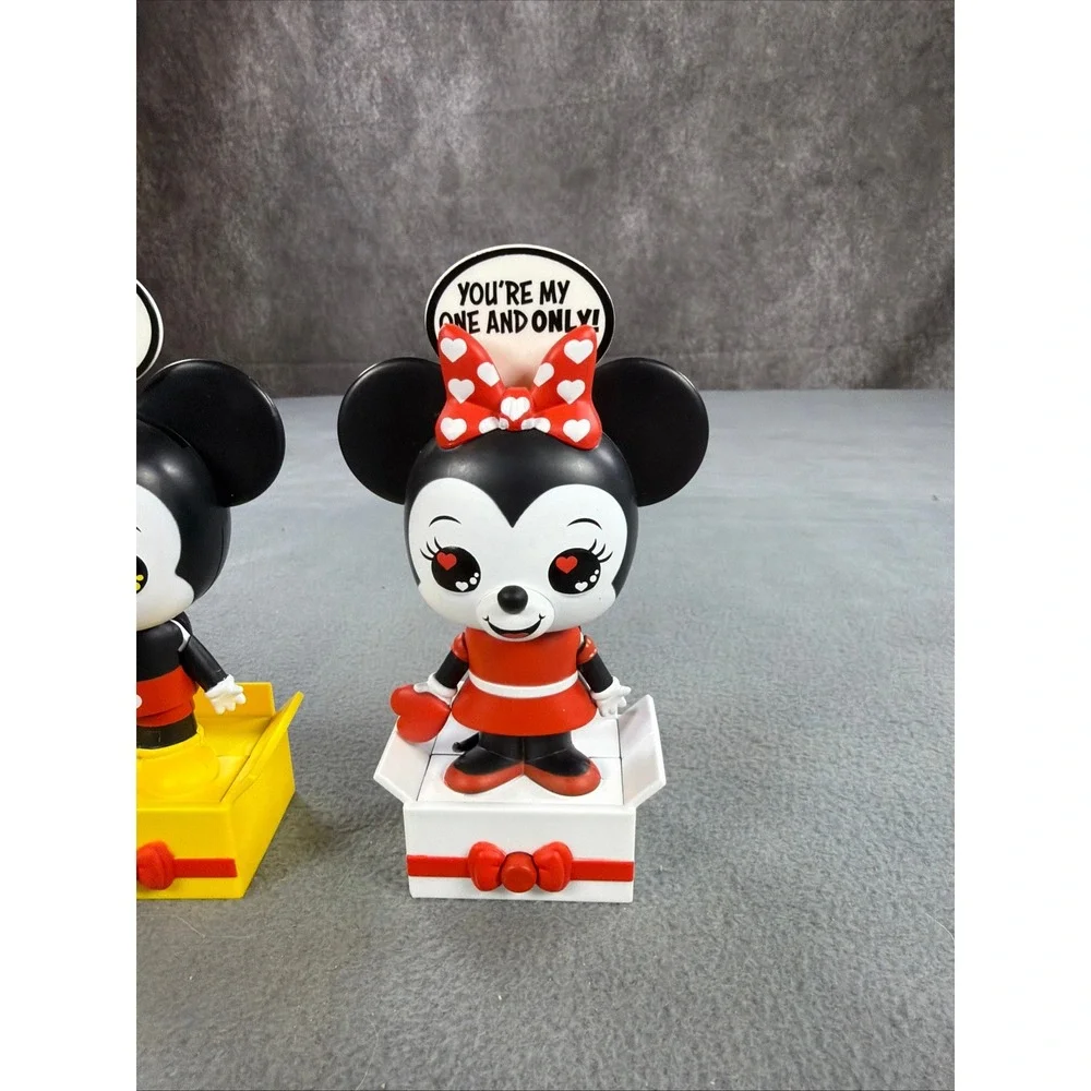 Disney‎ Funko Mickey Minnie Mouse Valentines Day Pop Up Figures 2021 Set